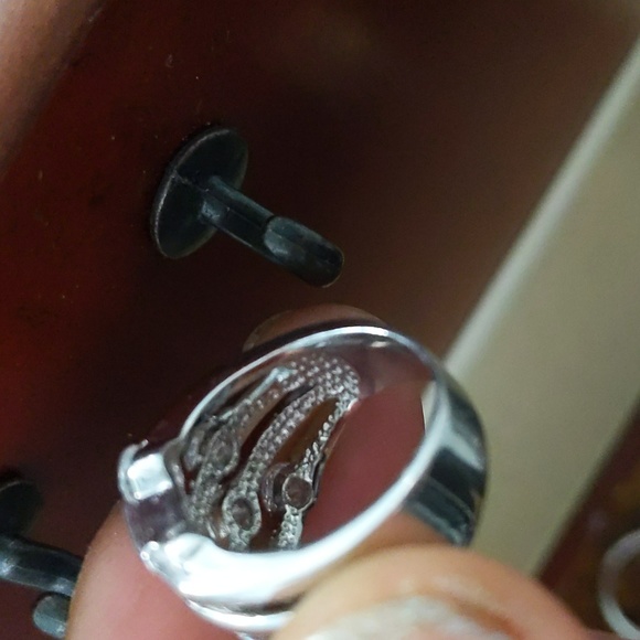 Silver ring - Picture 5 of 8